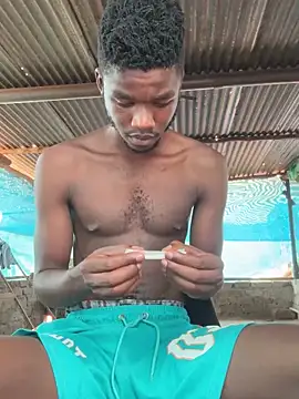 Snapshot of HottSledge chatting on December 30, 9:37 am HottSledge online show from December 30, 9:37 am