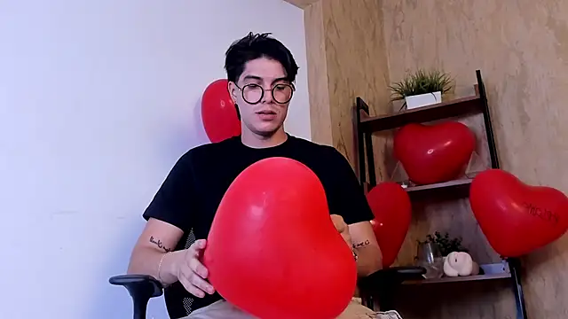 Karimferrer online show from February 15, 3:57 am