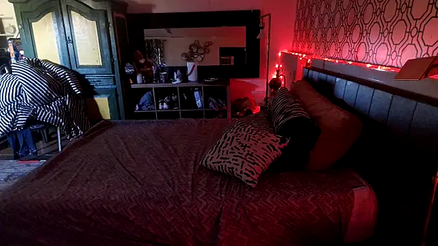 RawRyder8 online show from October 6, 11:31 pm