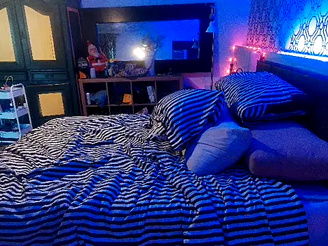 RawRyder8 online show from September 16, 9:59 pm