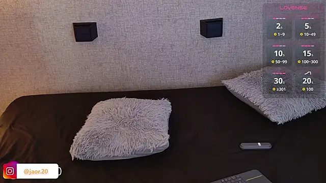 Jaor owens20 online show from March 16, 12:39 am