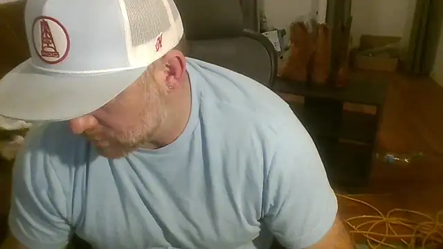 poundyouout69 online show from March 5, 3:03 am