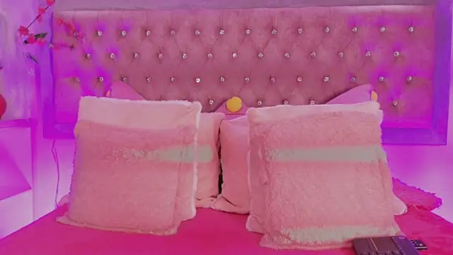 Tayzon Foxxx online show from November 18, 12:42 pm