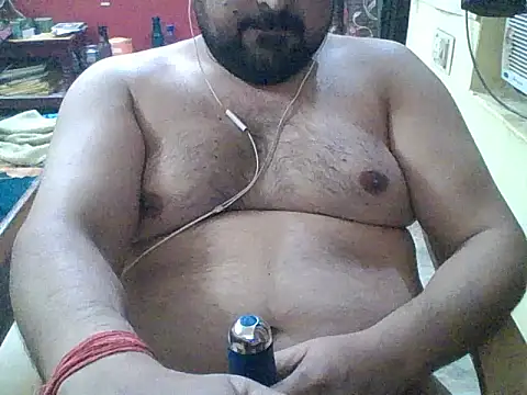 ARYANAVAILABLE online show from November 6, 8:01 pm