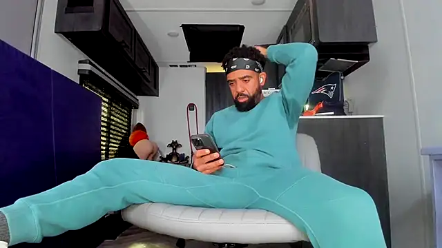 DirtyDrizzy online show from March 13, 2:57 pm