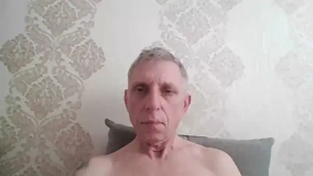 BobbyXRoyal online show from June 2, 4:35 am