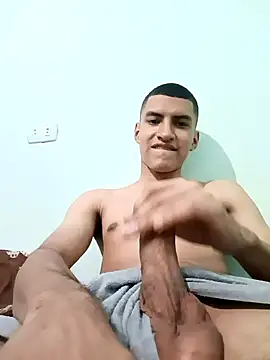 Rogersmit2 online show from November 2, 3:33 am