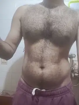 Snapshot of hairy_gun chatting on October 31, 8:29 am hairy gun online show from October 31, 8:29 am