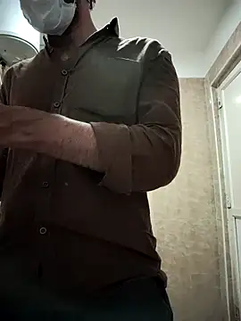 Snapshot of hairy_gun chatting on March 3, 1:04 pm hairy gun online show from March 3, 1:04 pm