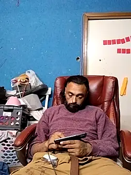 C8L3U online show from March 10, 9:48 am