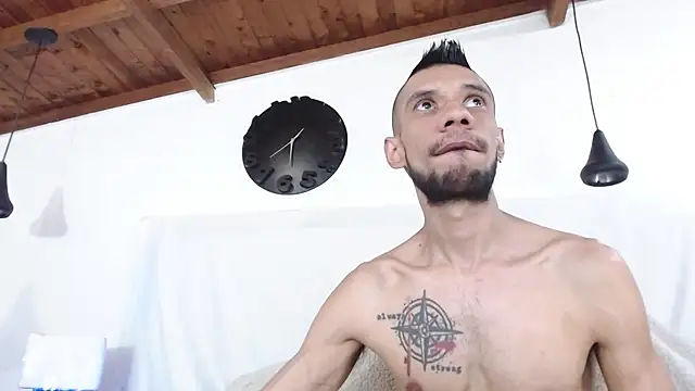 Snapshot of BIGZEHUZ chatting on February 24, 2:15 pm BIGZEHUZ online show from February 24, 2:15 pm