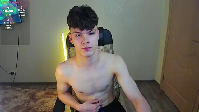 Snapshot of Aiden_Sensual chatting on September 10, 5:50 am Aiden Sensual online show from September 10, 5:50 am