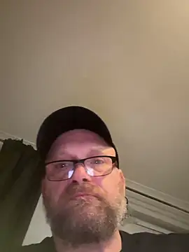 davey111111111 online show from March 23, 8:26 pm