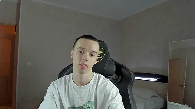 MasonWarholl online show from December 27, 3:16 pm