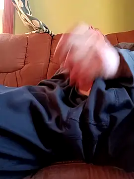 Bigloggz online show from February 15, 1:30 pm