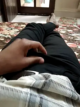 Snapshot of DudeBoyBad chatting on February 22, 6:39 am DudeBoyBad online show from February 22, 6:39 am