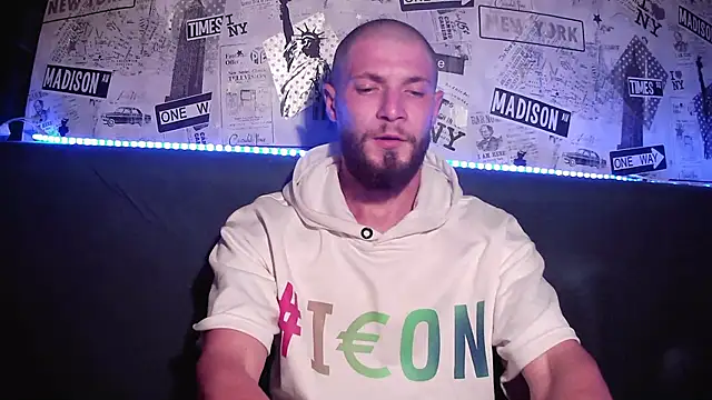 jimmyy  online show from October 12, 5:40 pm