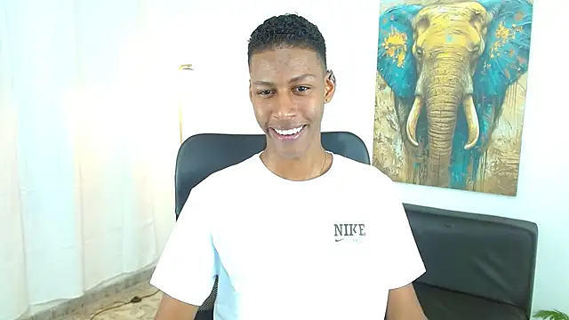 maiki18  online show from November 12, 9:08 pm