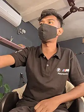 richardjames95 online show from November 25, 6:10 pm