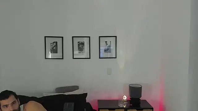 Dereck vega online show from September 21, 4:40 pm