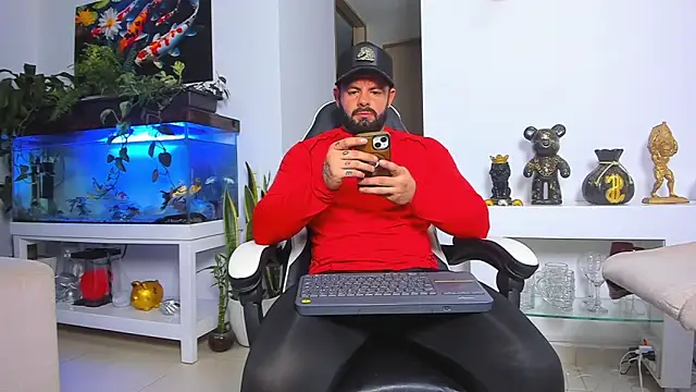 Johnnygrayson1 online show from January 6, 11:42 pm