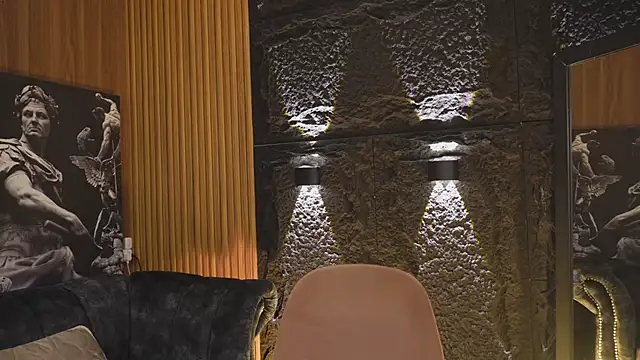 Snapshot of DannSaenz chatting on October 19, 10:13 pm DannSaenz online show from October 19, 10:13 pm