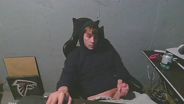 Snapshot of Superoz77 chatting on December 9, 4:34 am Superoz77 online show from December 9, 4:34 am