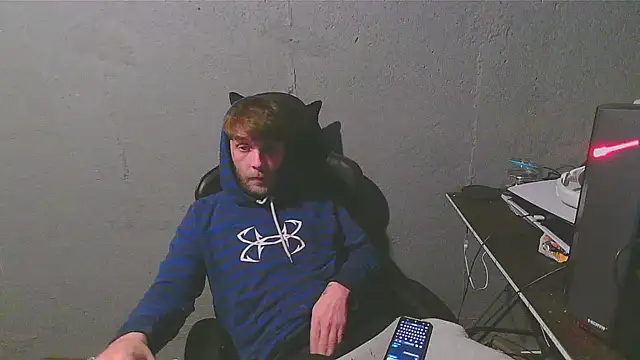 Snapshot of Superoz77 chatting on January 11, 4:27 am Superoz77 online show from January 11, 4:27 am