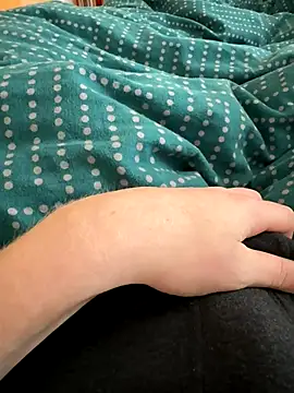 uhojo online show from October 12, 12:21 pm