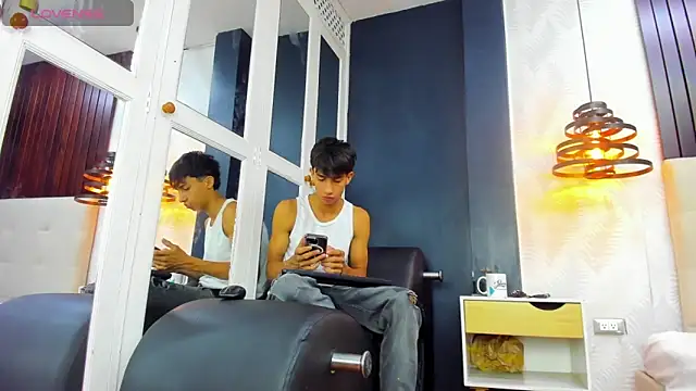 Snapshot of Lucian_Davi chatting on December 4, 12:25 pm Lucian Davi online show from December 4, 12:25 pm
