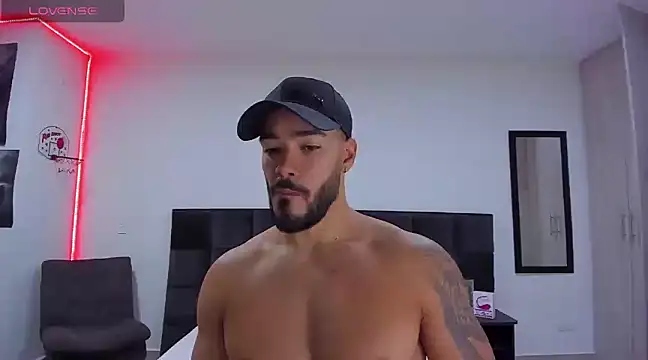 Alexander Martines online show from January 23, 1:41 am