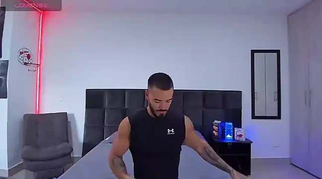 Alexander Martines online show from January 26, 10:02 pm