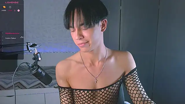 Snapshot of Jerry_Bomb chatting on October 16, 4:37 pm Jerry Bomb online show from October 16, 4:37 pm