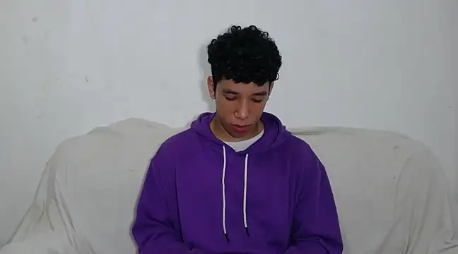 ethan noir online show from February 22, 8:05 pm