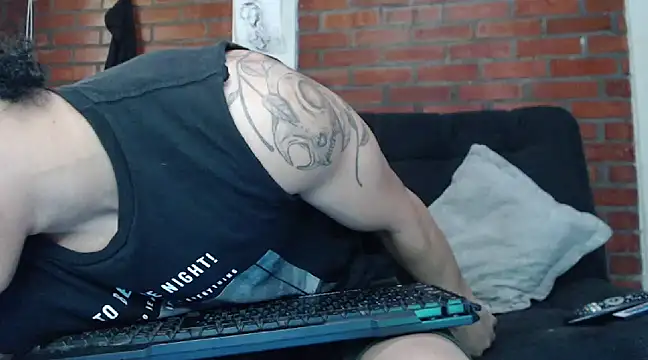 ethan noir online show from January 24, 8:32 pm