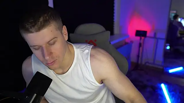 Bruno Banani online show from October 17, 8:13 pm