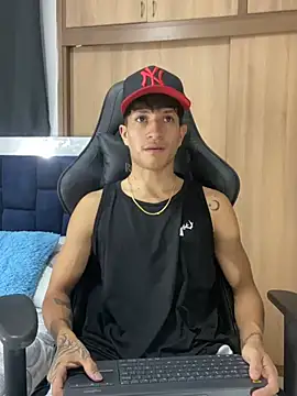  CamiloBass online show from March 3, 12:40 am