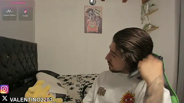 Valentino Xander online show from October 16, 1:02 am