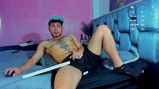 Piggy Eddy online show from March 10, 1:34 am