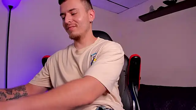 james connor2 online show from November 3, 7:15 pm