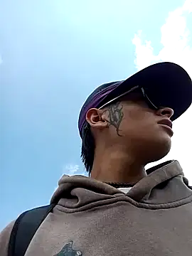 Cuervo maniaco online show from January 3, 6:03 pm