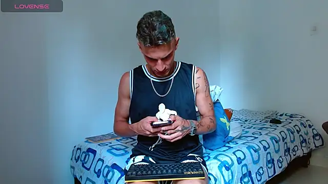 bray hotboy777 online show from October 19, 5:27 pm