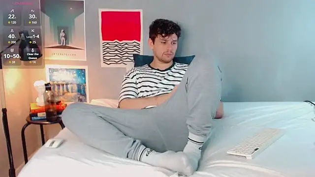 Elio555 online show from December 21, 9:23 pm