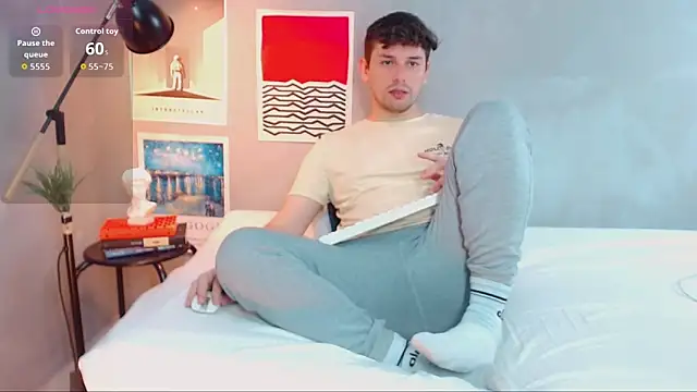 Elio555 online show from October 12, 8:03 pm