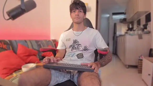 justin stark7 online show from November 17, 9:40 pm