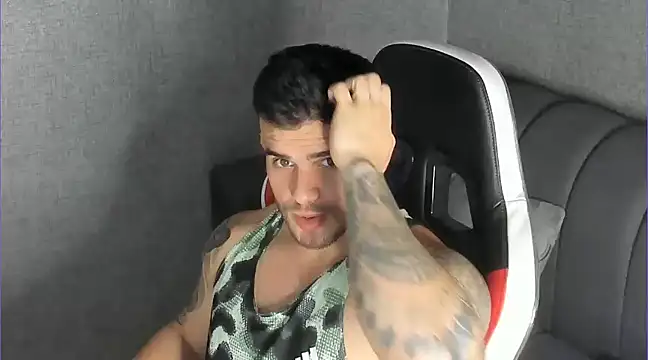 Ricardogo19 online show from March 13, 7:39 pm