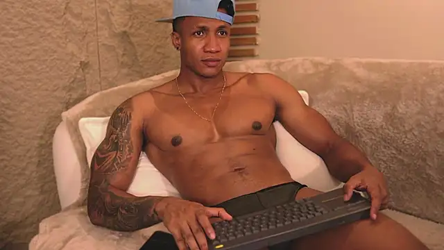 Logan Varela online show from March 7, 10:21 pm