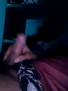 Snapshot of Cute_Boy_0102 chatting on September 16, 7:36 pm Cute Boy 0102 online show from September 16, 7:36 pm