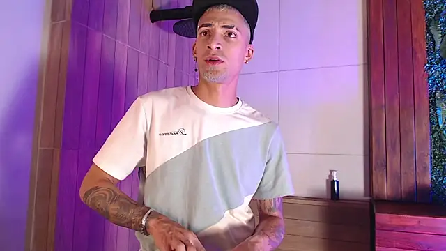 DrakeNeumann online show from November 11, 4:06 am