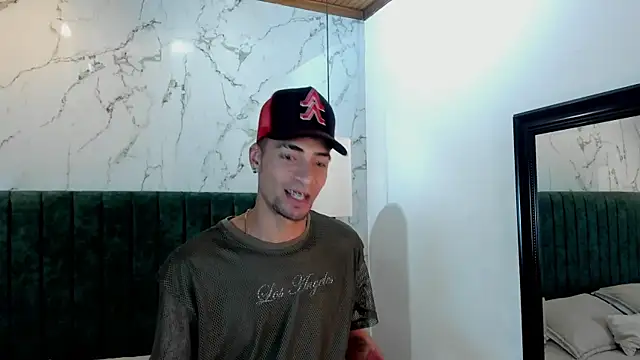 DrakeNeumann online show from March 17, 2:30 am